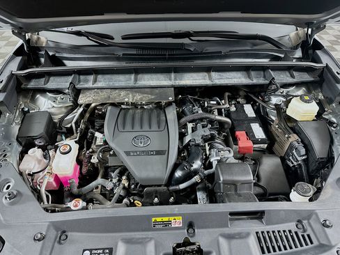 Used 2023 Toyota Highlander LE image 33