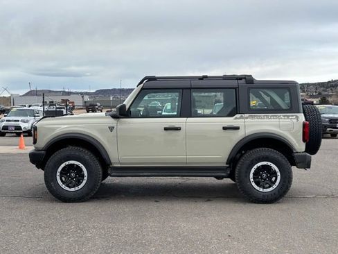 New 2025 Ford Bronco 4-Door w/ Sasquatch Package AWD/4WD image 2