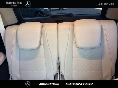 Used 2024 Mercedes-Benz GLS 450 4MATIC image 23