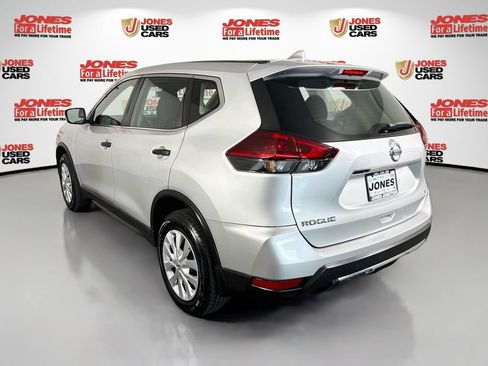 Used 2019 Nissan Rogue S AWD/4WD image 2
