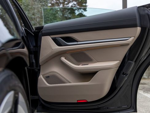 New 2025 Porsche Taycan 4S image 41