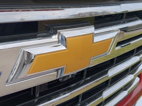 New 2026 Chevrolet Silverado 2500 LTZ w/ LTZ Premium Package AWD/4WD image 32
