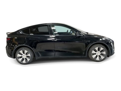 Certified 2023 Tesla Model Y Long Range AWD/4WD image 7
