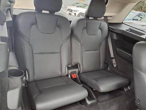 Certified 2024 Volvo XC90 B6 Plus w/ Protection Package Premier image 17