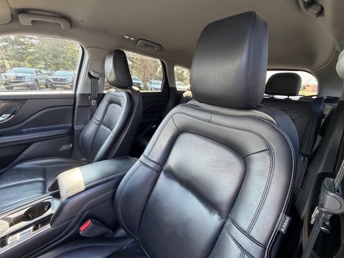 Used 2021 Lincoln Corsair AWD image 7