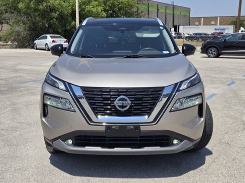 Used 2021 Nissan Rogue SL w/ Premium Package FWD image 2