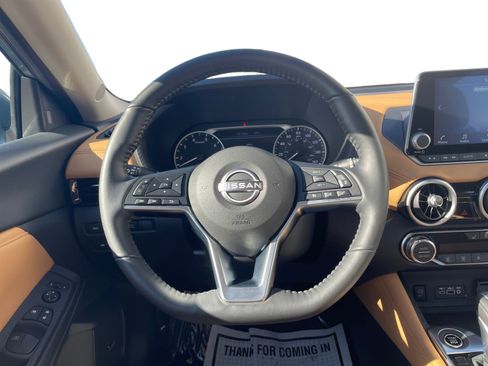 Used 2025 Nissan Sentra SV w/ SV Premium Package image 19