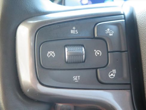Used 2024 Chevrolet Silverado 1500 High Country w/ Technology Package AWD/4WD image 15