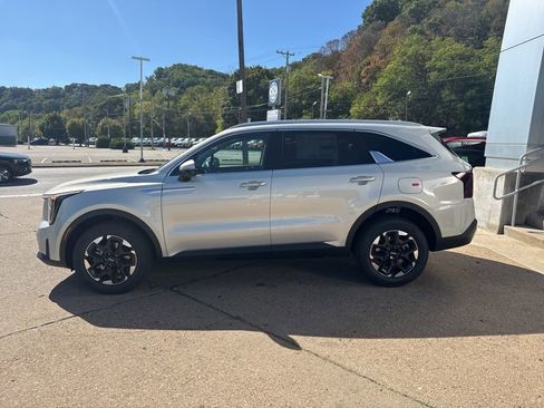 New 2026 Kia Sorento S AWD/4WD image 4