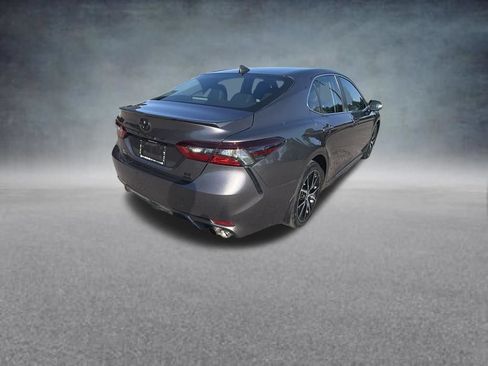 Used 2024 Toyota Camry SE AWD/4WD image 5