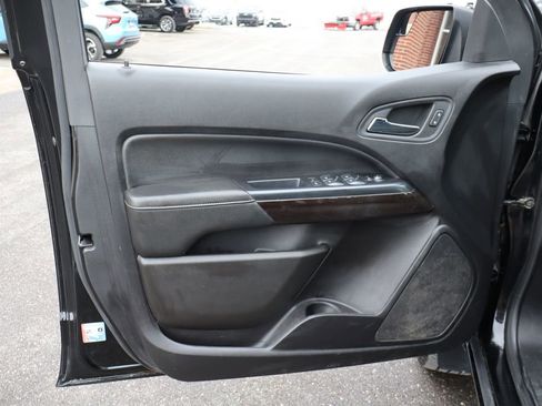 Used 2019 GMC Canyon SLE w/ Driver Alert Package image 10