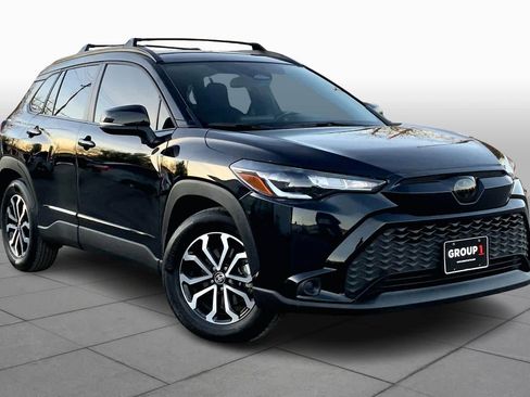 Used 2025 Toyota Corolla Cross AWD Hybrid image 2