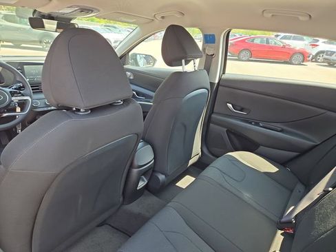 New 2026 Hyundai Elantra SE FWD image 27