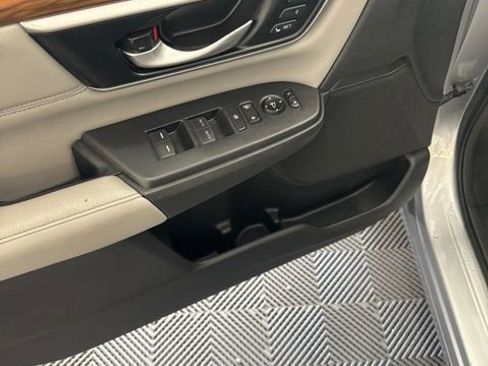 Used 2019 Honda CR-V EX-L image 6