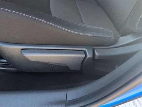 Used 2025 Nissan Sentra SV FWD image 14