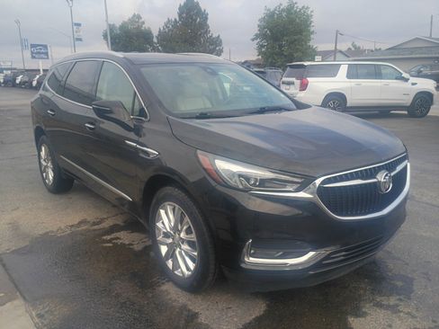 Used 2018 Buick Enclave Premium w/ Experience Buick Package AWD/4WD image 4