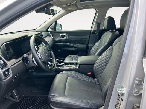 Used 2022 Kia Sorento SX Prestige image 9