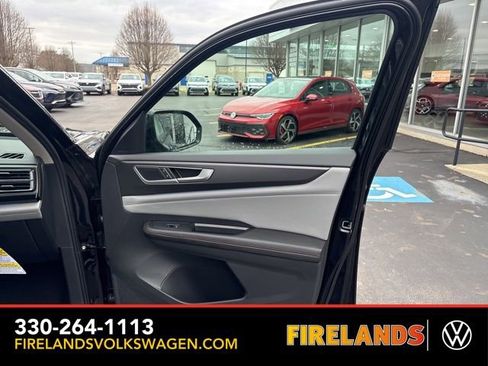 New 2026 Volkswagen Atlas Peak Edition image 29