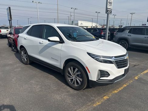 Used 2024 Chevrolet Equinox LT AWD/4WD image 1