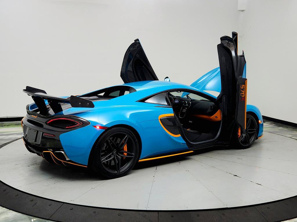 Used 2017 McLaren 570S Coupe RWD image 11