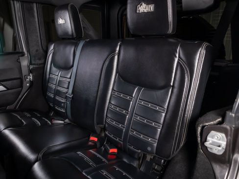 Used 2014 Jeep Wrangler Unlimited Rubicon w/ Max Tow Package AWD/4WD image 18