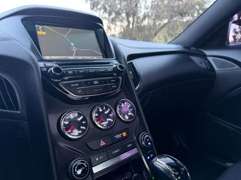 Used 2014 Hyundai Genesis 3.8 image 22