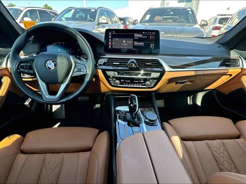 Used 2023 BMW 540i w/ Convenience Package RWD image 10