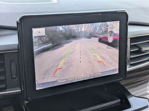 Used 2023 Ford Explorer Limited w/ Equipment Group 301A image 21