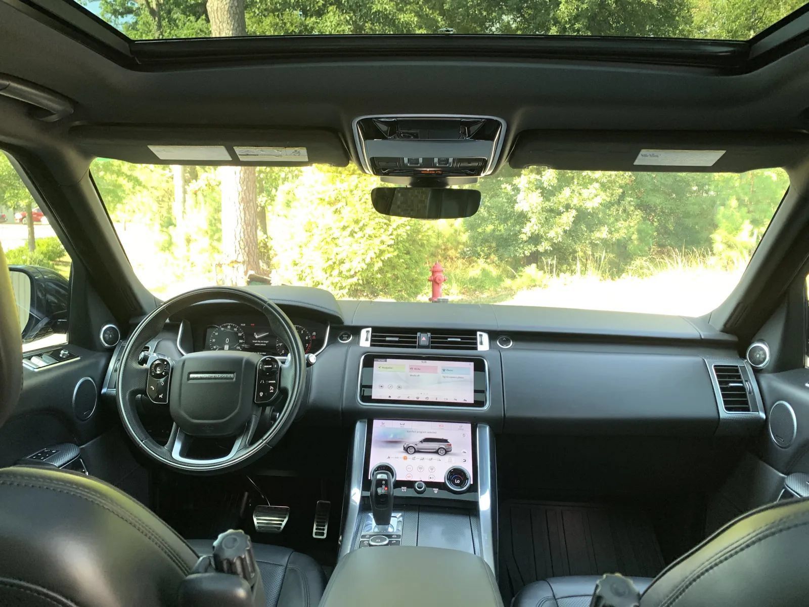 Used 2019 Land Rover Range Rover Sport Supercharged AWD/4WD image 12
