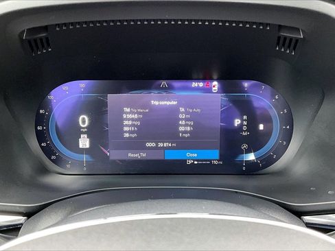 Used 2023 Volvo XC60 B5 Plus w/ Protection Package Premier image 12