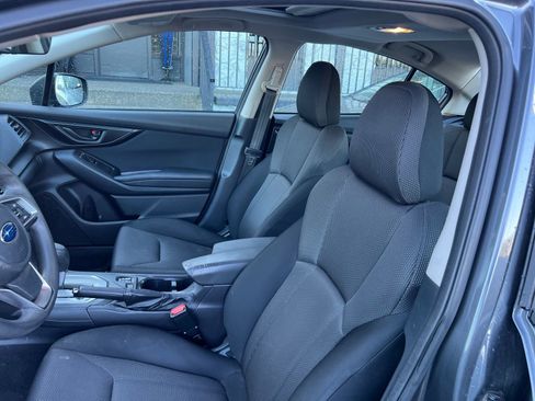 Used 2018 Subaru Impreza 2.0i Premium image 10