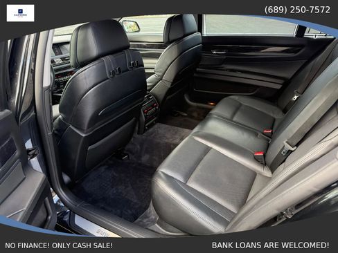 Used 2011 BMW 750Li image 12