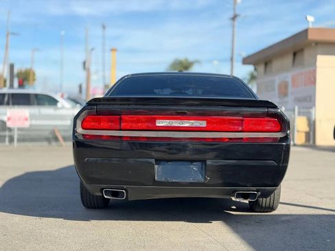Used 2012 Dodge Challenger R/T Plus RWD image 11
