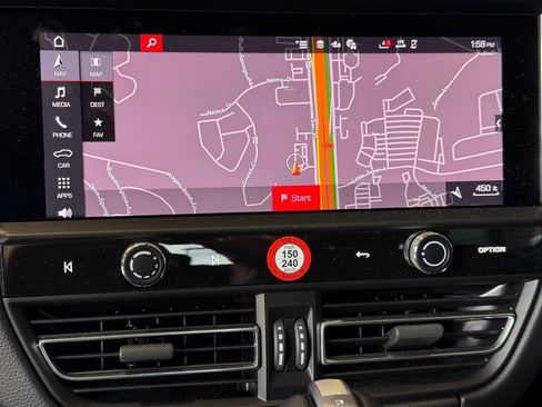 Certified 2026 Porsche Macan AWD/4WD image 24