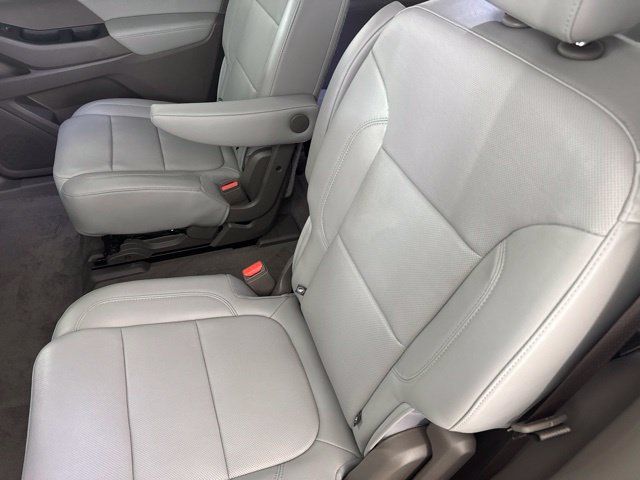 Used 2020 Chevrolet Traverse Premier w/ LPO, Roadside Safety Package AWD/4WD image 26