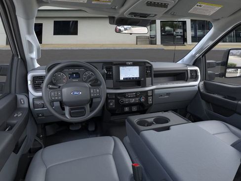 New 2026 Ford F550 4x4 Regular Cab Super Duty image 9