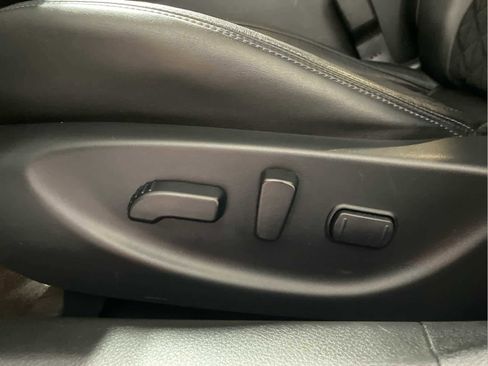 Used 2017 Nissan Maxima SR w/ Midnight Edition image 12