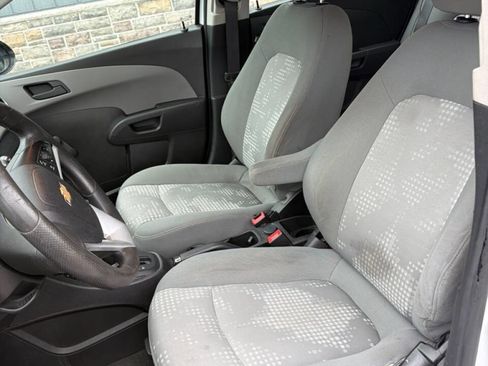 Used 2017 Chevrolet Sonic LT image 11