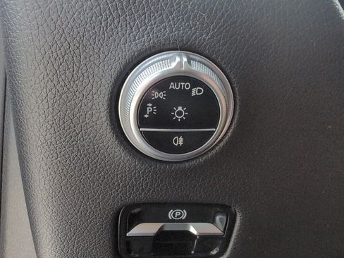 Used 2024 Mercedes-Benz GLC 43 AMG 4MATIC image 37