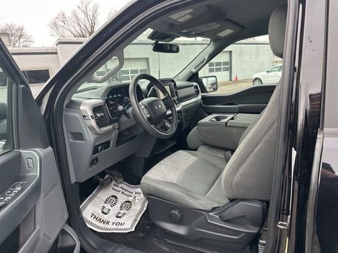 Used 2023 Ford F150 XLT w/ XTR Package image 11