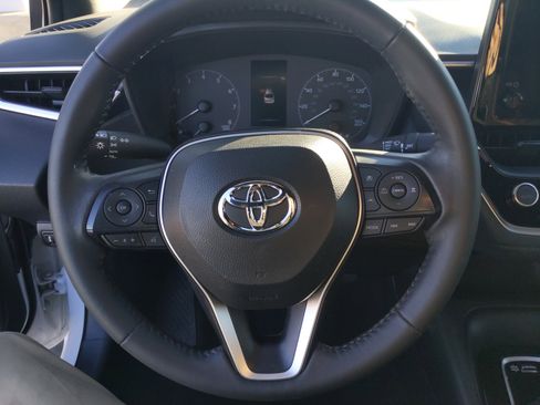 Certified 2024 Toyota Corolla SE image 18