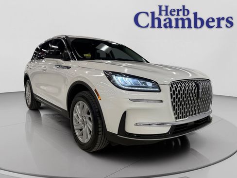 Used 2023 Lincoln Corsair AWD image 1