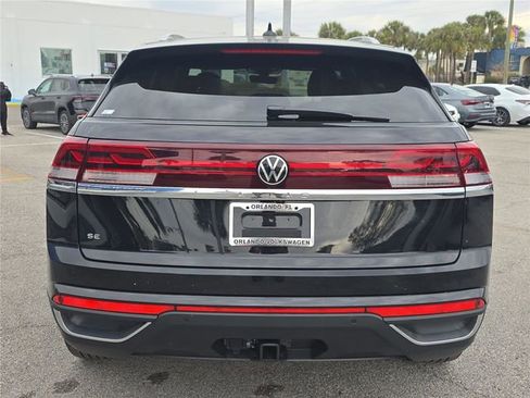 New 2026 Volkswagen Atlas Cross Sport SE image 4