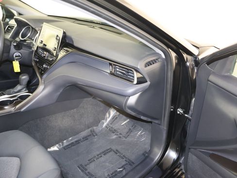 Used 2024 Toyota Camry LE image 42