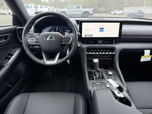Used 2026 Lexus IS 350 F Sport image 8