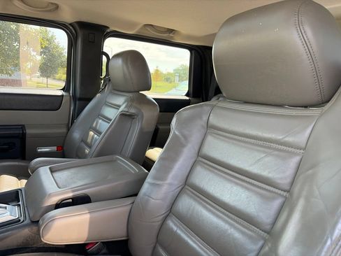 Used 2005 HUMMER H2 SUT w/ Preferred Equipment Group AWD/4WD image 20
