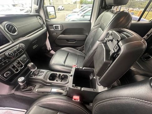 Used 2022 Jeep Gladiator Overland w/ Popular Equipment Package AWD/4WD image 31