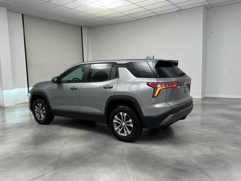 Used 2026 Chevrolet Equinox LT FWD image 6