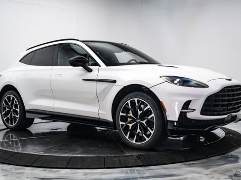 Used 2023 Aston Martin DBX 707 image 18