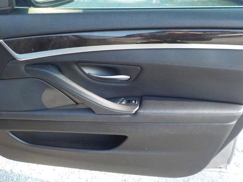 Used 2011 BMW 528i Sedan image 23